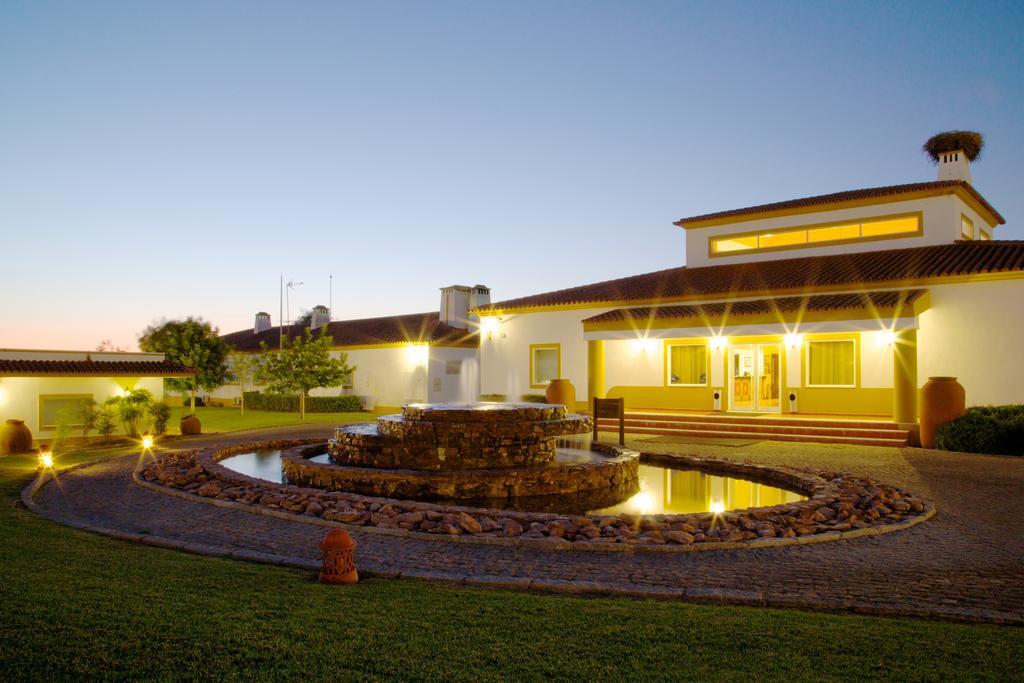 Vila Gale Alentejo Vineyard - Clube De Campo Алберноа Екстериор снимка