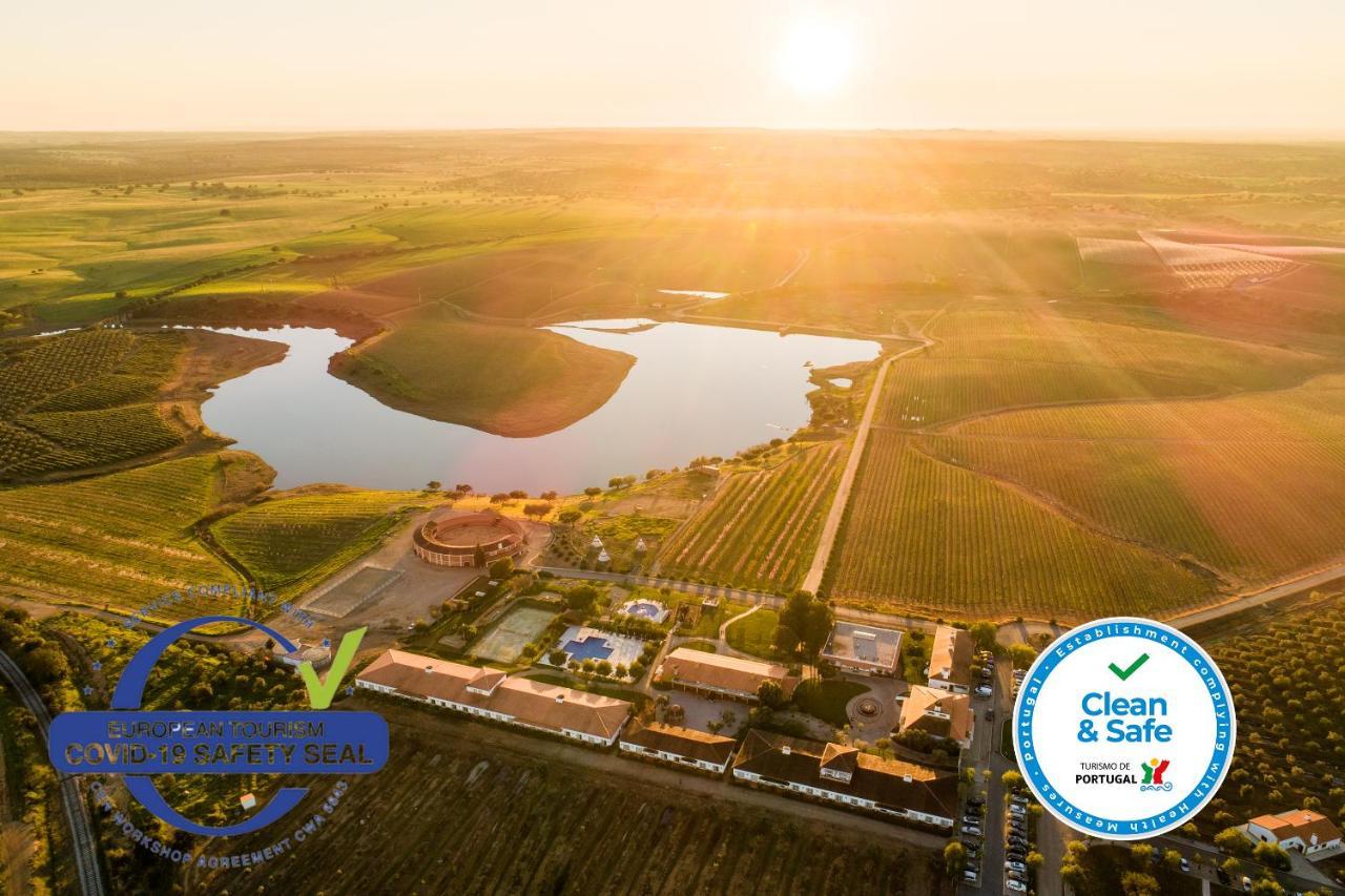 Vila Gale Alentejo Vineyard - Clube De Campo Алберноа Екстериор снимка