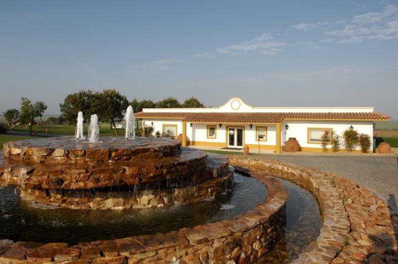 Vila Gale Alentejo Vineyard - Clube De Campo Алберноа Екстериор снимка