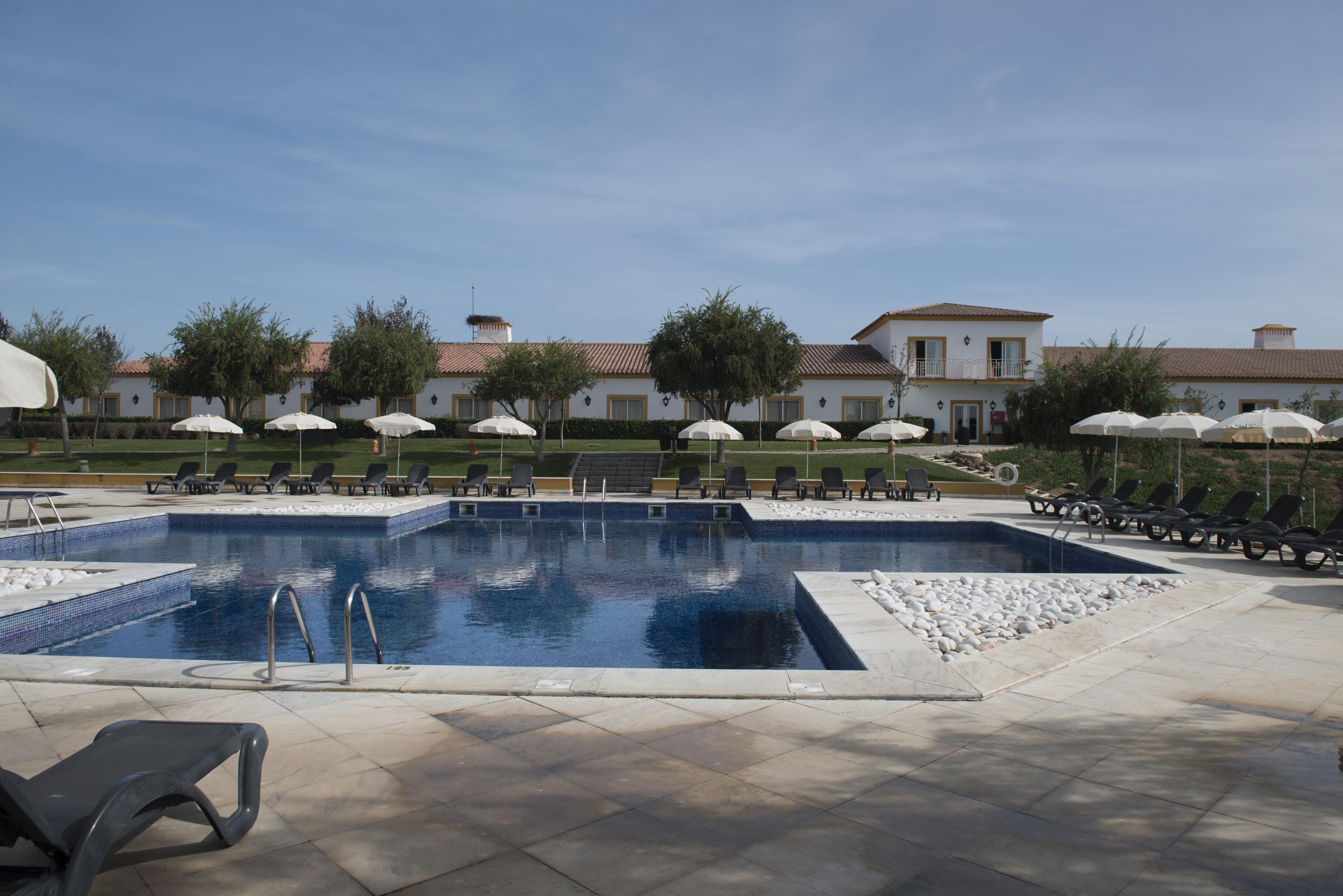 Vila Gale Alentejo Vineyard - Clube De Campo Алберноа Екстериор снимка