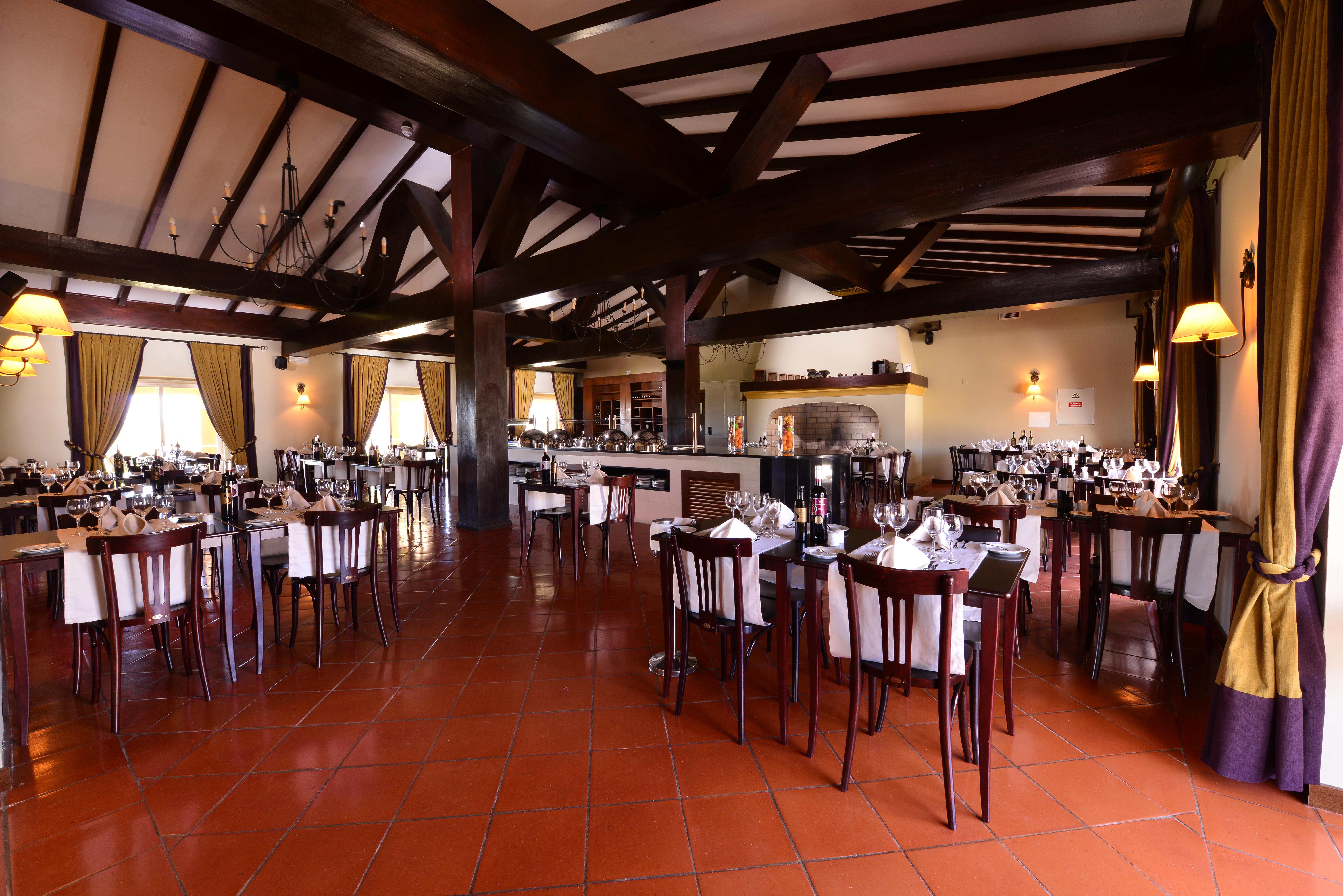 Vila Gale Alentejo Vineyard - Clube De Campo Алберноа Екстериор снимка