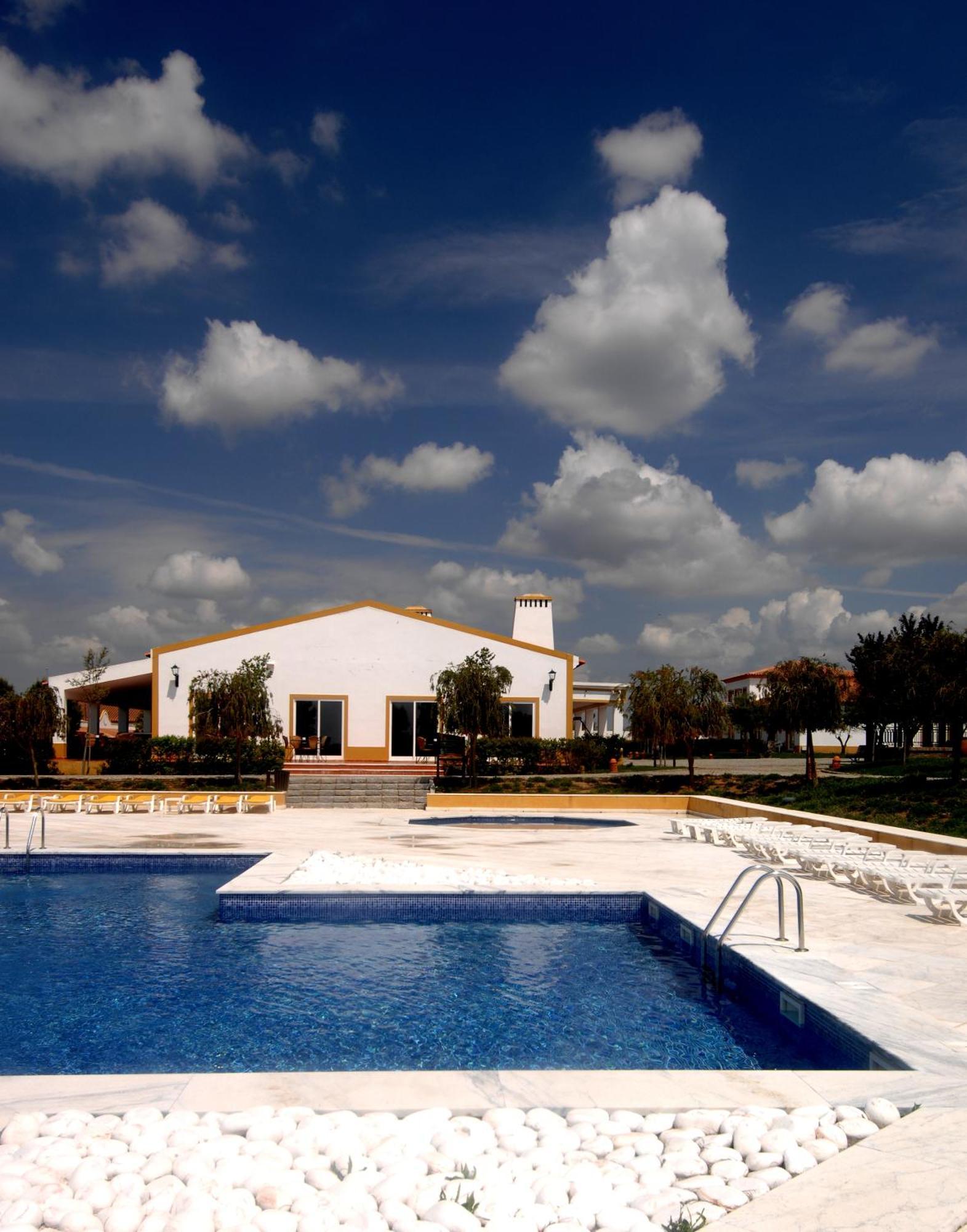 Vila Gale Alentejo Vineyard - Clube De Campo Алберноа Екстериор снимка