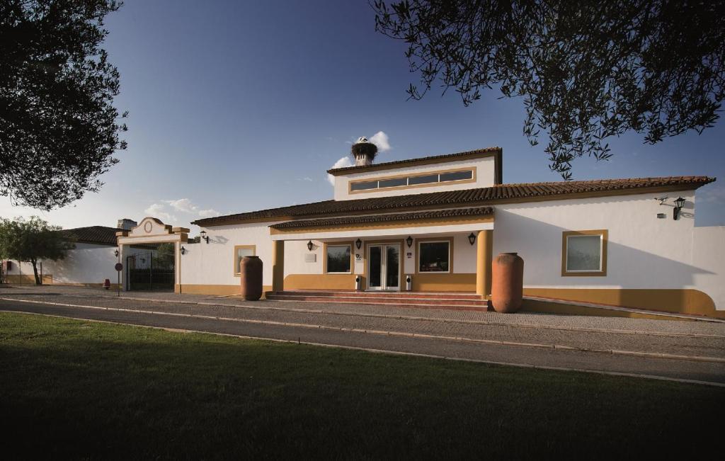 Vila Gale Alentejo Vineyard - Clube De Campo Алберноа Екстериор снимка